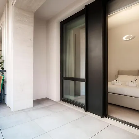 Modern Onebedroom 2nd Floor - Mirable Pm Lejlighed *