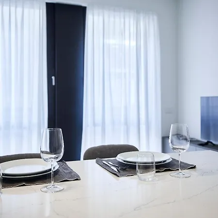 Modern Onebedroom 2nd Floor - Mirable Pm Milán